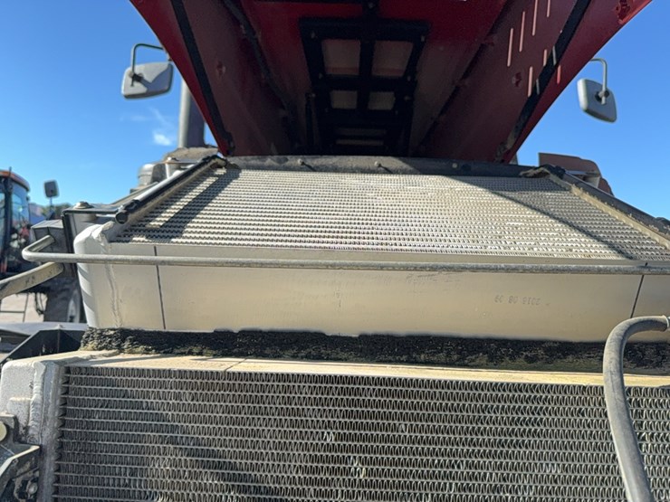 2017-case-ih-magnum-250-image-56