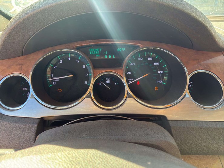 2012-buick-enclave-image-15