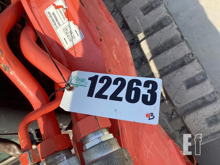 2017-kubota-svl75-2-image-19