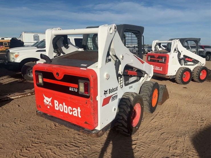 2019-bobcat-s570-image-3