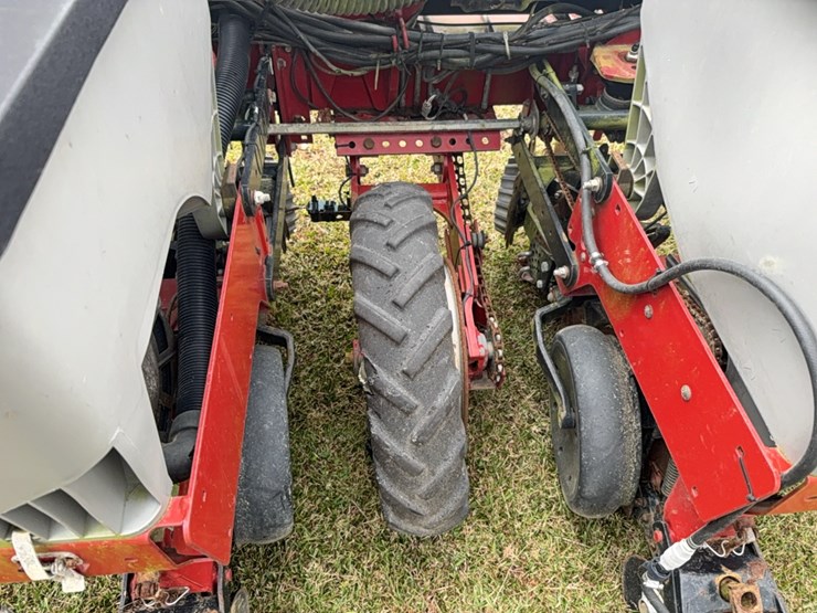 case-ih-1230-image-39