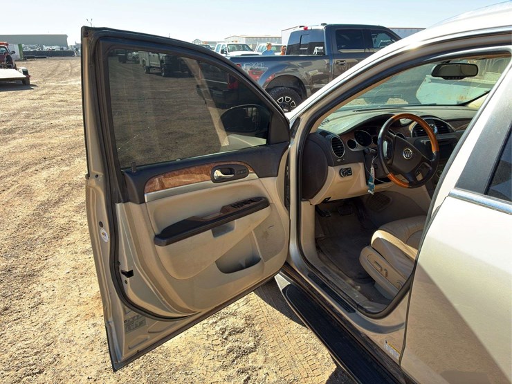 2012-buick-enclave-image-9