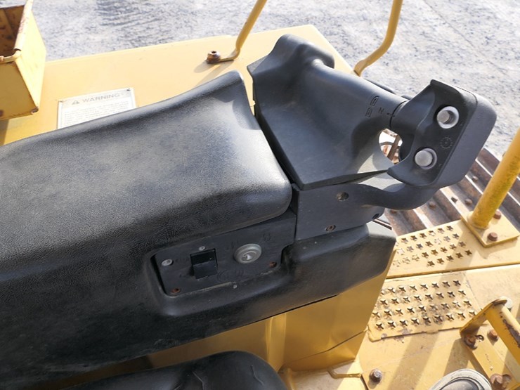 caterpillar-d5m-image-37