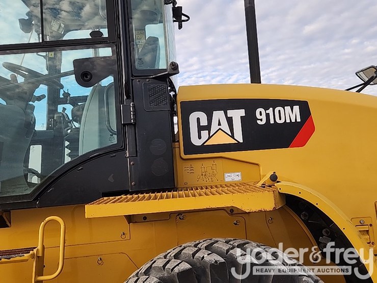 2018-caterpillar-910m-image-17