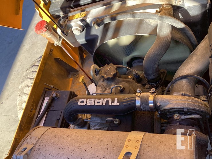 2012-jcb-930-image-10