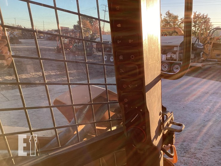 2022-case-tv450b-image-19