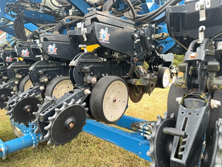 kinze-3660-image-23