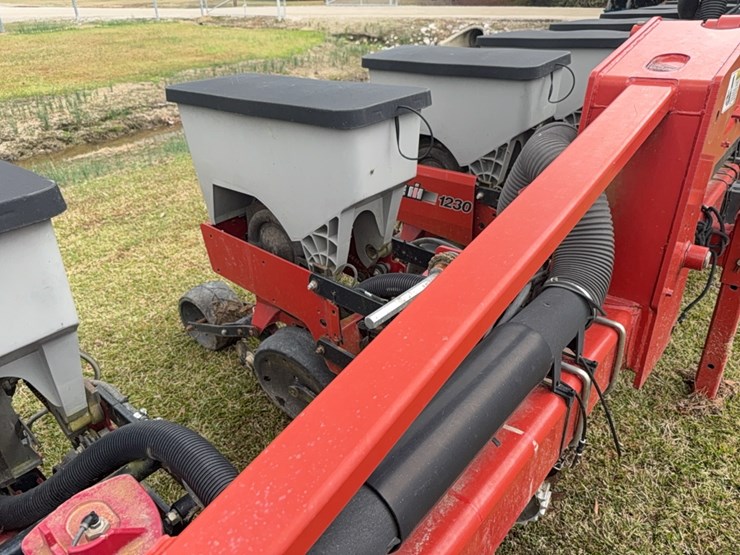 case-ih-1230-image-67