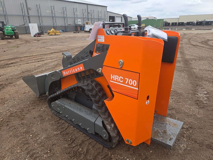 2024-hrc700-hurricane-mini-skid-steer-image-4