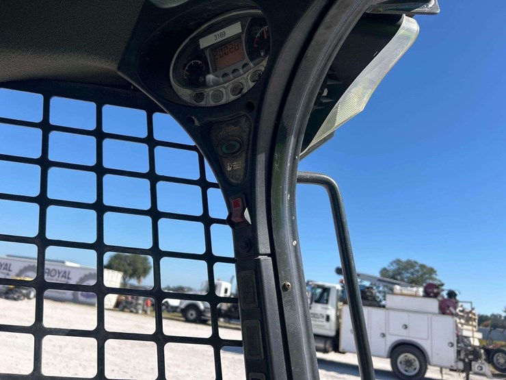 2017-bobcat-t650-image-13