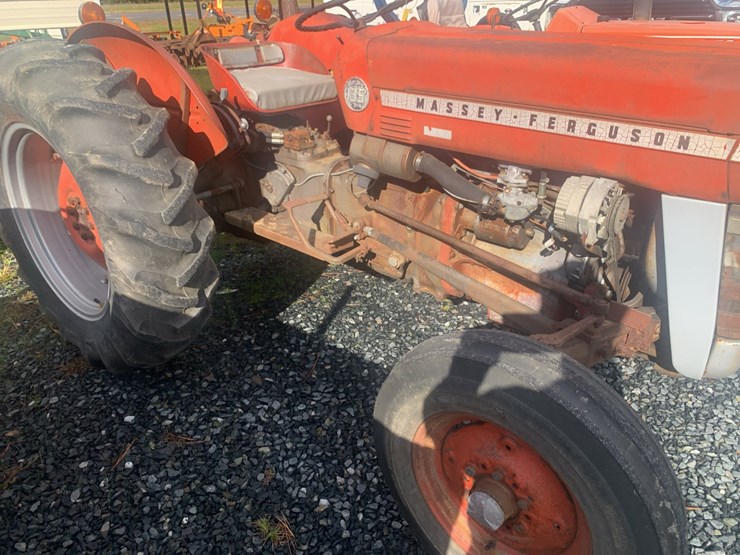 massey-ferguson-135-image-5