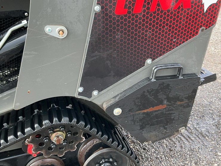 #1050-•-2024-lynx-lx-1200-mini-skid-steer-loader-image-14