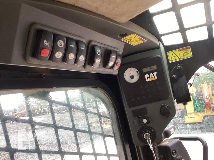 2011-caterpillar-279c-image-17