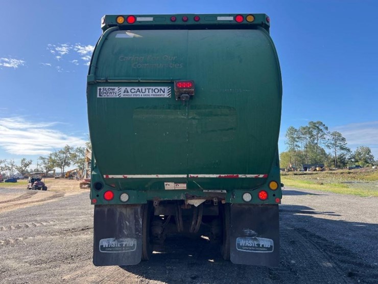 2014-mack-leu613-image-3