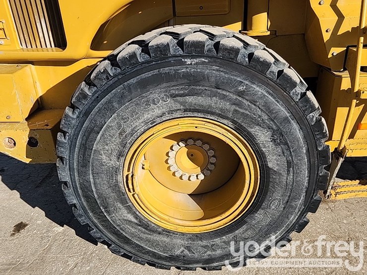 2009-caterpillar-930h-image-10