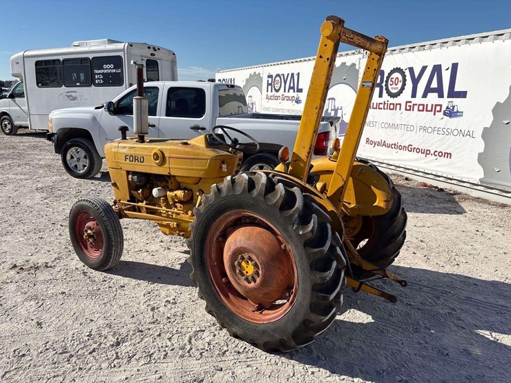 ford-tractor-image-4