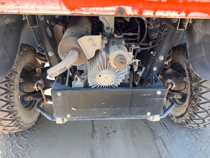2019-kubota-rtvx1140-image-16