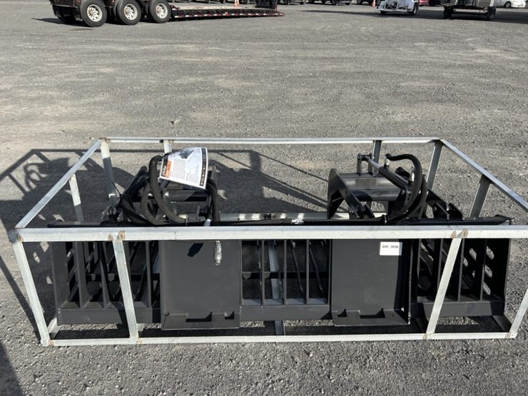 2025-arteer-rgb-84w-grapple-bucket-image-3