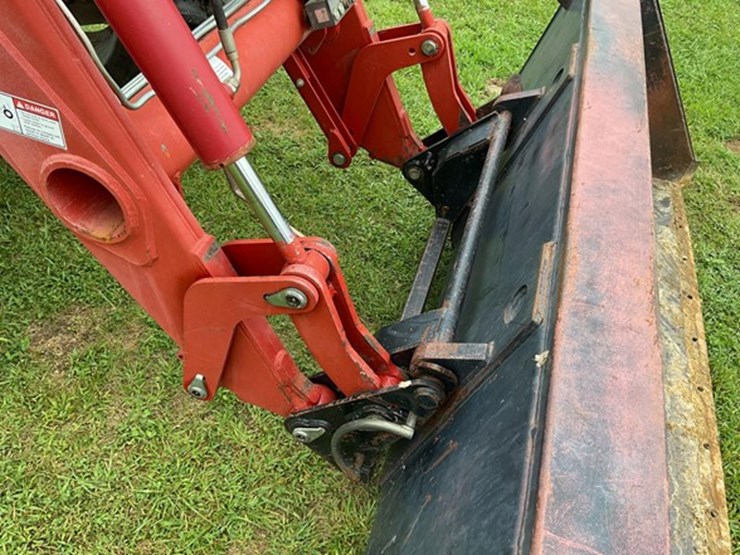 2006-case-ih-mxu135-image-11