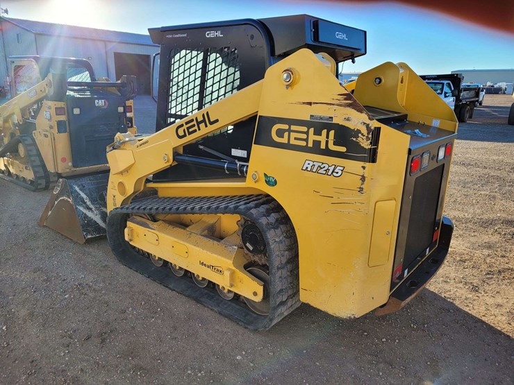 2022-gehl-rt215-image-8