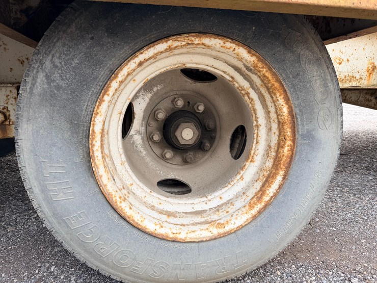 #2201-•-1989-international-equipment-trailer-image-31