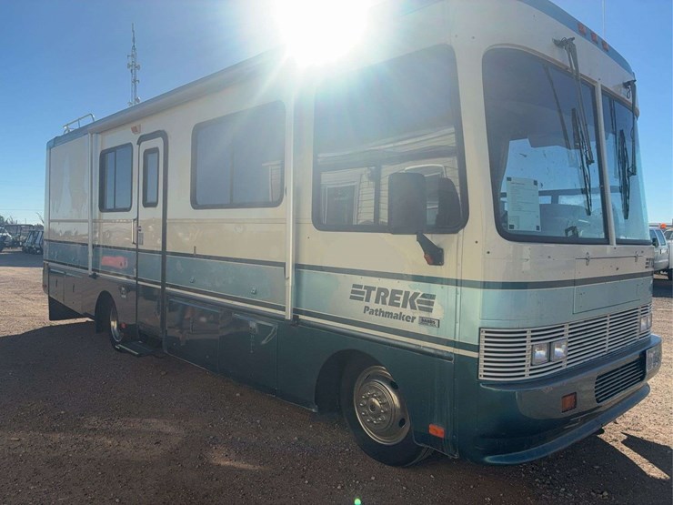 1997-chevrolet-p30-image-2