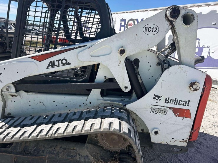 2017-bobcat-t650-image-19