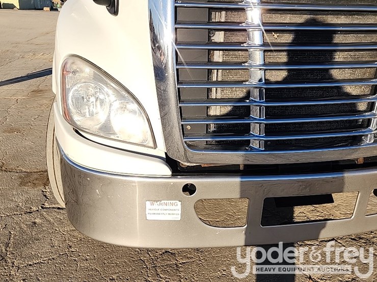 2017-freightliner-cascadia-image-43