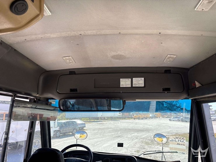 2008-freightliner-b2-image-19