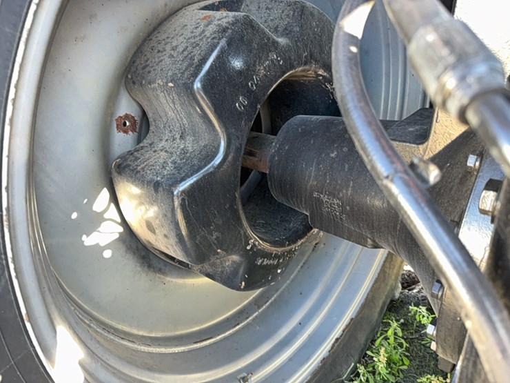 2017-case-ih-magnum-250-image-36