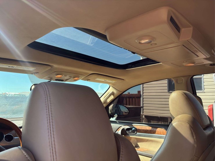 2012-buick-enclave-image-7