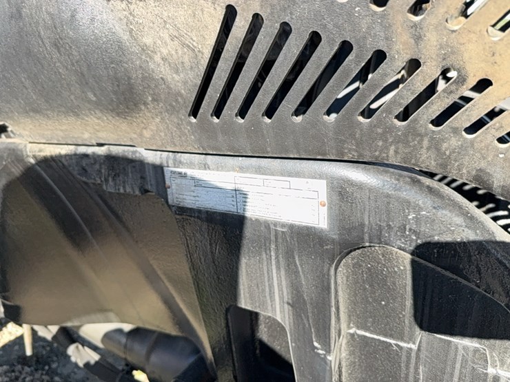 2017-case-ih-magnum-250-image-72