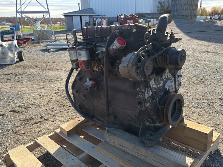 massey-ferguson-1080-image-5