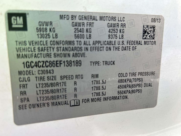 2014-chevrolet-silverado-3500-image-1