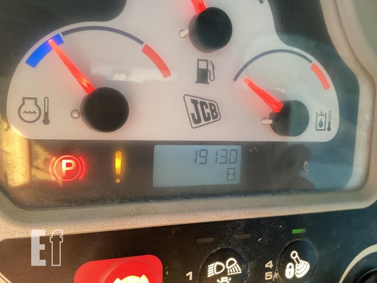 2018-jcb-270t-image-19