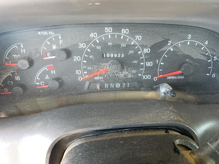 2001-ford-f350-image-9