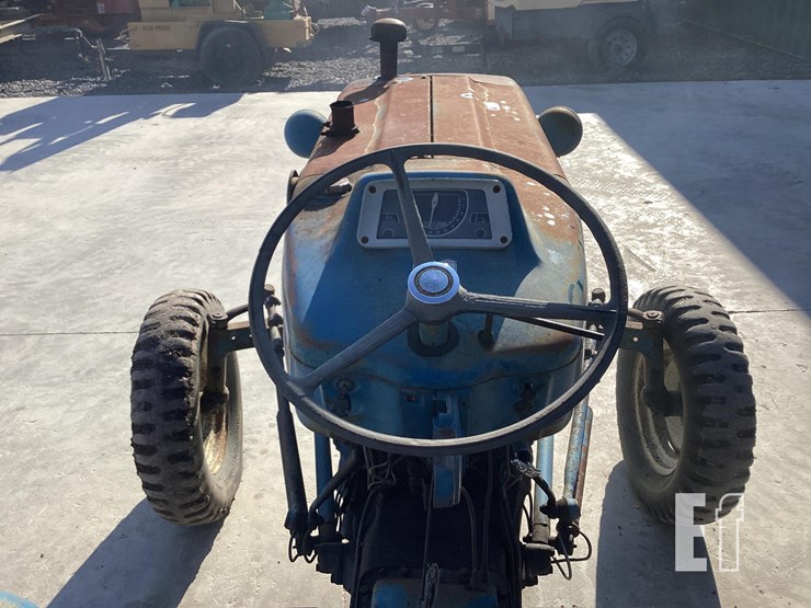 1967-ford-3000-image-13