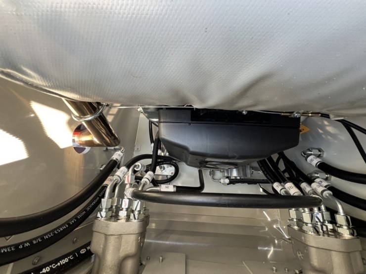 2025-battler-st28h-6-mini-compact-track-loader-image-11