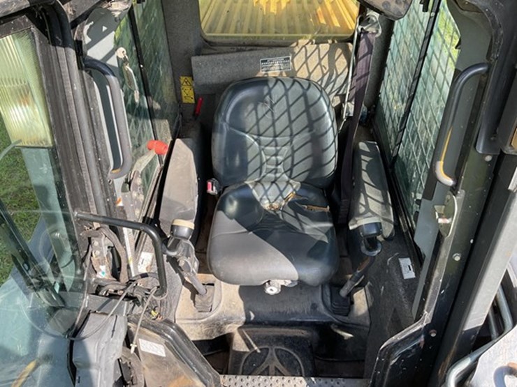 2007-new-holland-l185-image-20