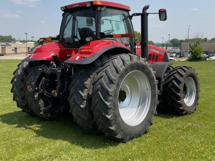 2010-case-ih-magnum-305-image-8
