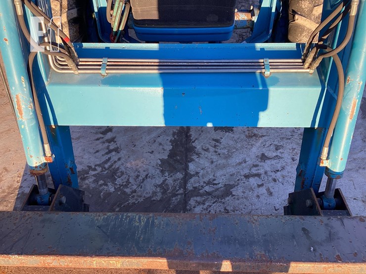 2000-new-holland-2120-image-10