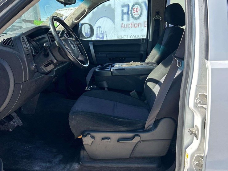 2012-chevrolet-silverado-1500-image-12