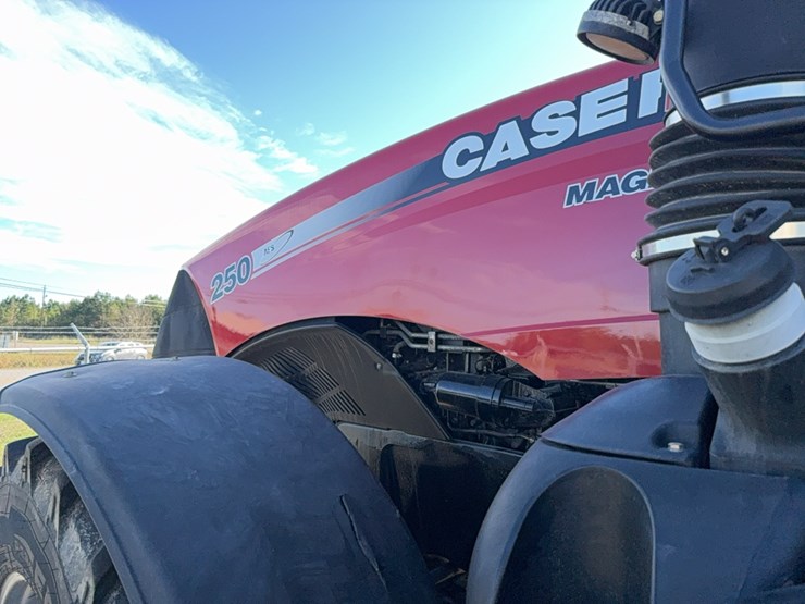 2017-case-ih-magnum-250-image-38