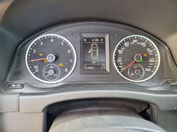 2015-volkswagen-tiguan-image-15