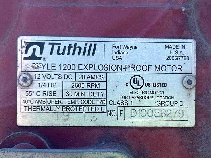 2014-chevrolet-silverado-3500-image-29