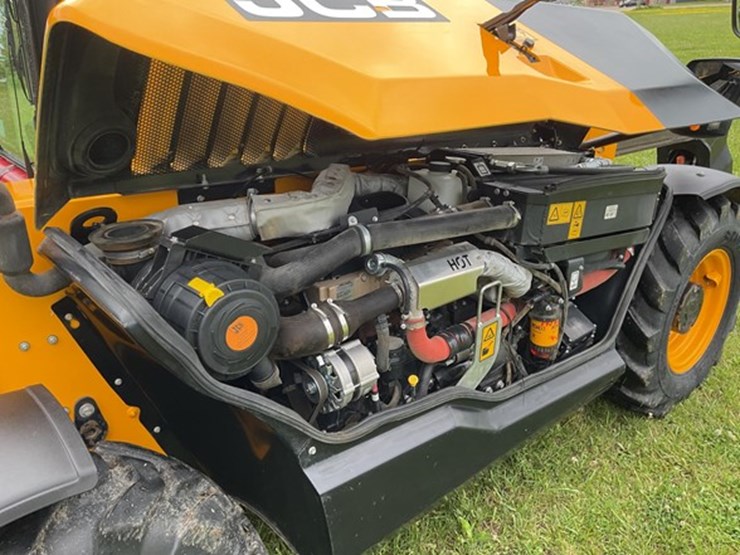 2022-jcb-525-60-image-19