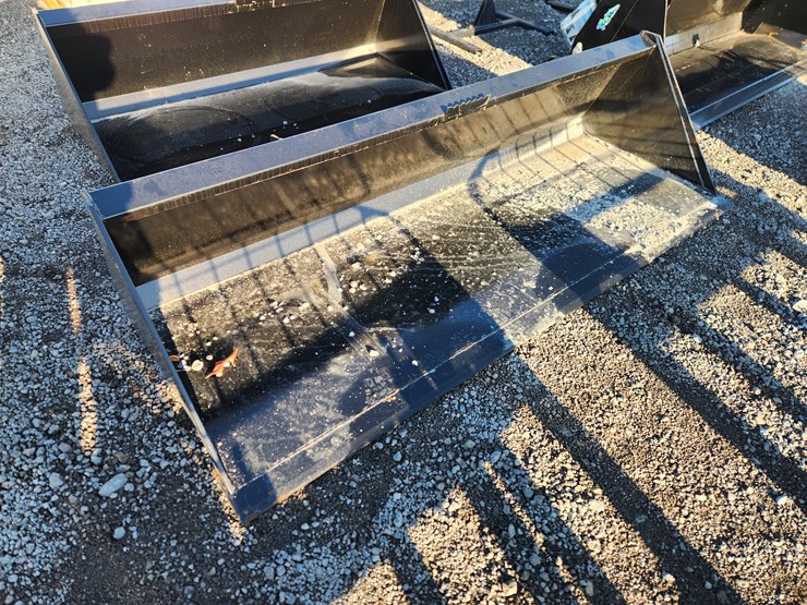 #853-•-swict-84"-ss-mount-bucket-image-2