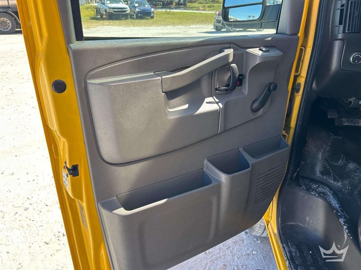 2019-gmc-3500-image-13