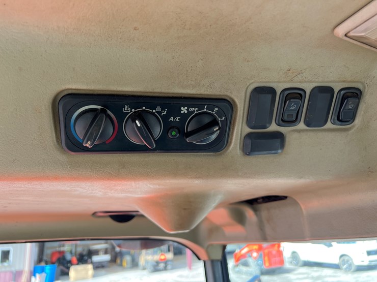 kubota-l4240-image-14