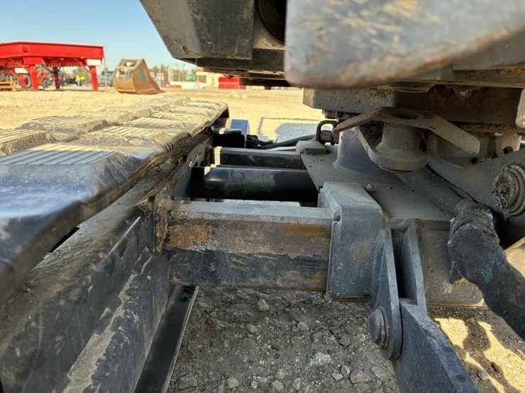 2019-bobcat-e10-image-13